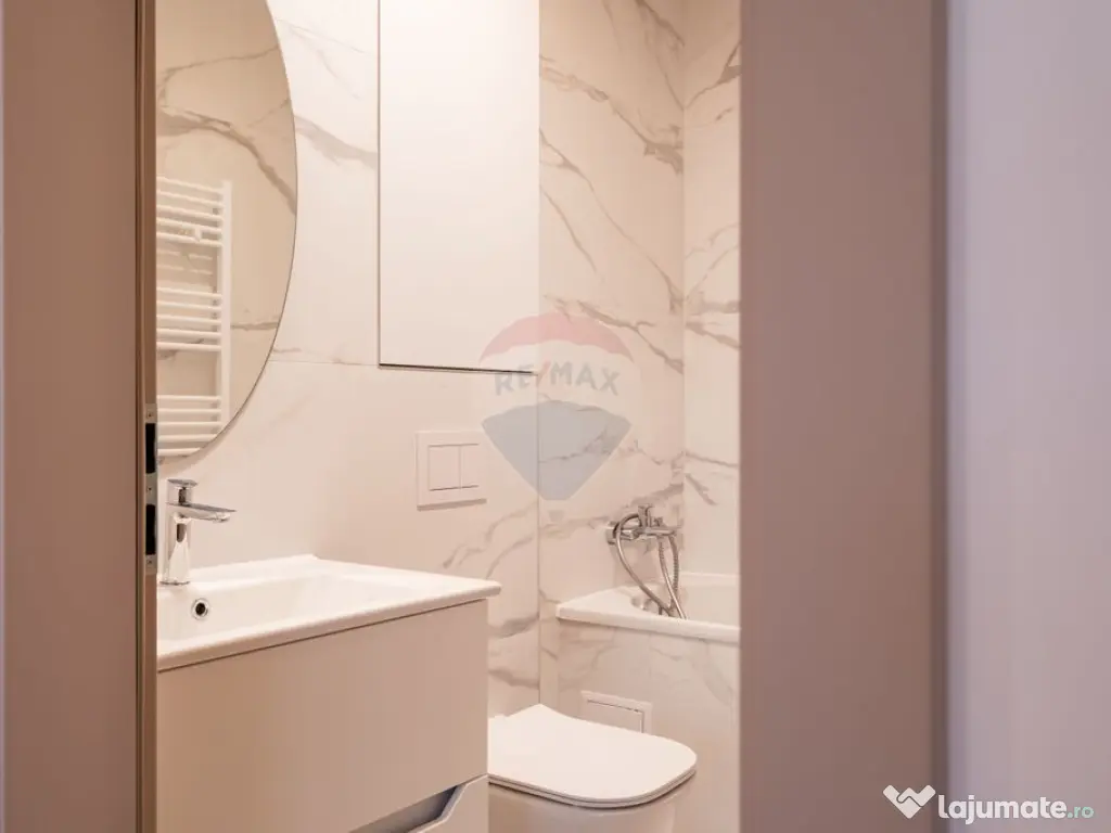 Apartament modern 3 camere, prima închiriere, loc parcar... 