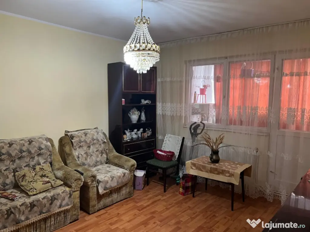 Apartament 3 camere Aproape de Spitalul Județean