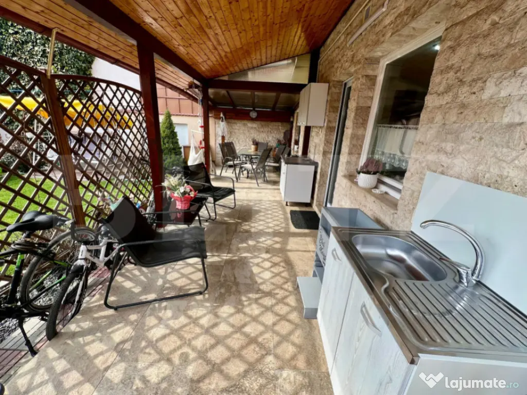 De vânzare Casă Individuală – Cartier Unirii 