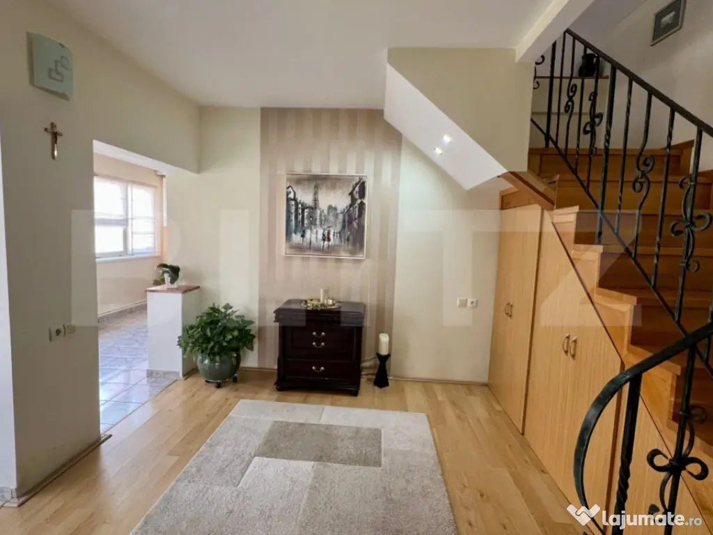 De vânzare Casă Individuală – Cartier Unirii 