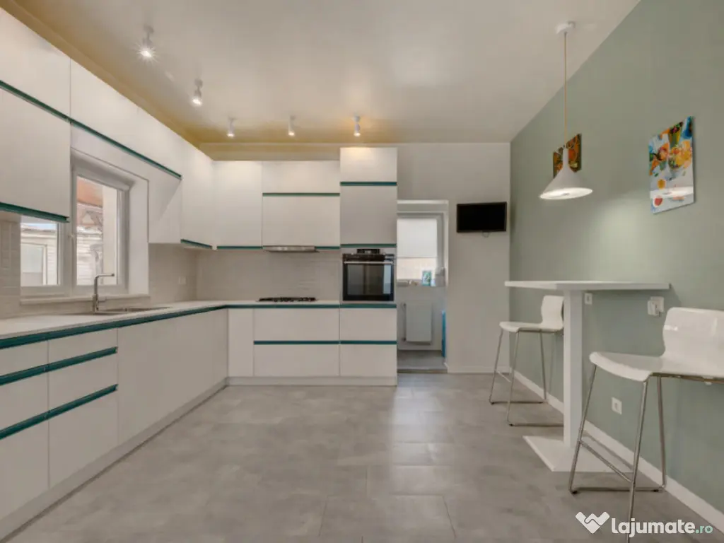 MOGOSOAIA - CENTRAL, CASA 200 MP UTILI, LOT 500 MP, LA CHEIE 