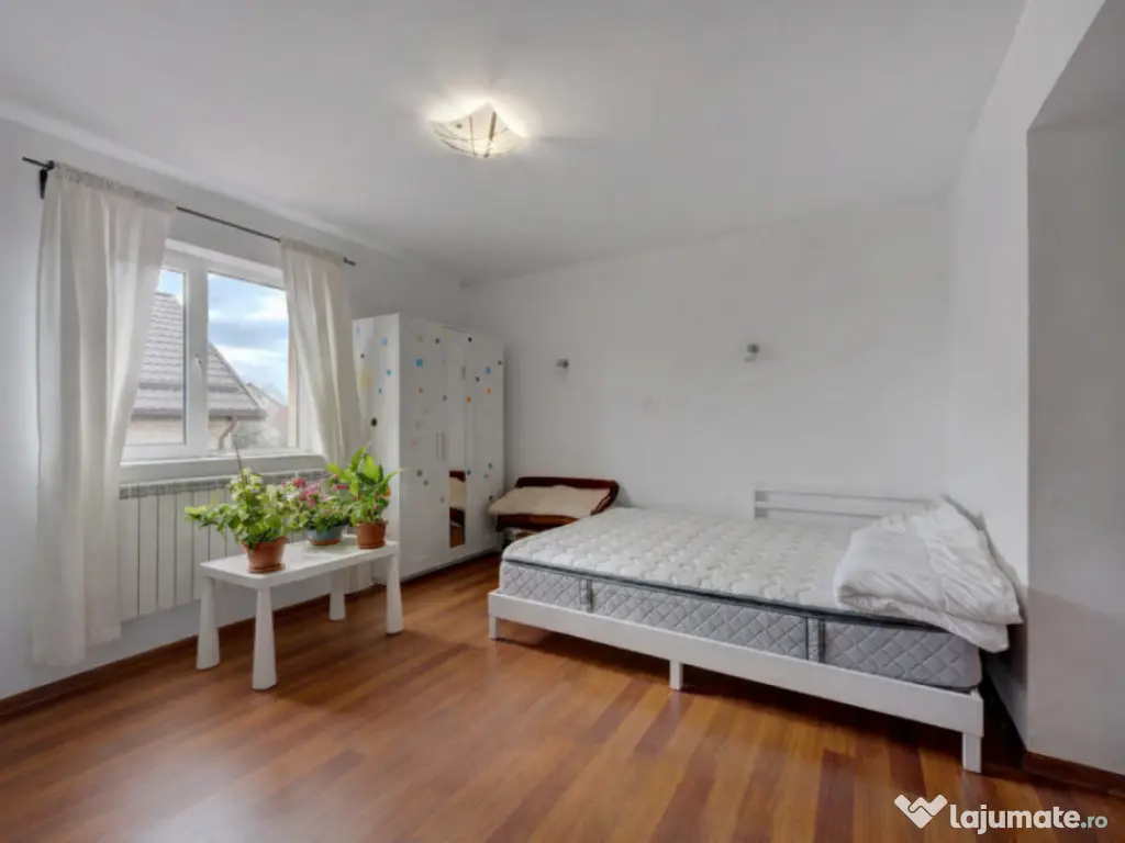 MOGOSOAIA - CENTRAL, CASA 200 MP UTILI, LOT 500 MP, LA CHEIE 