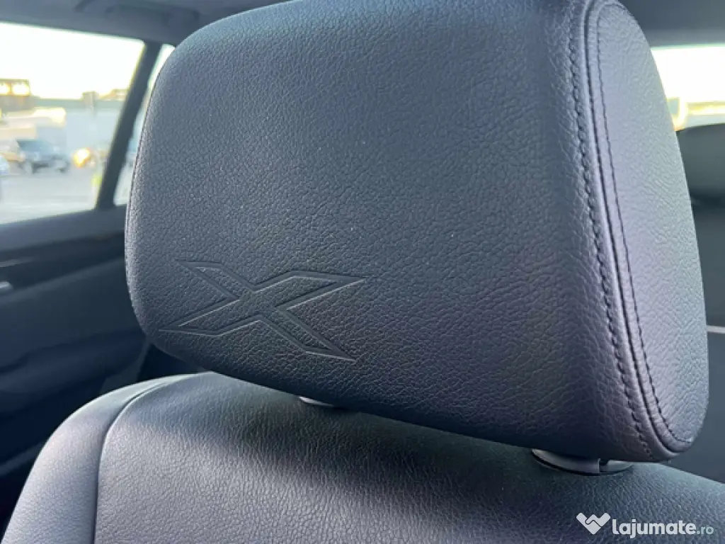 BMW x1 xdrive x-line 2.0 