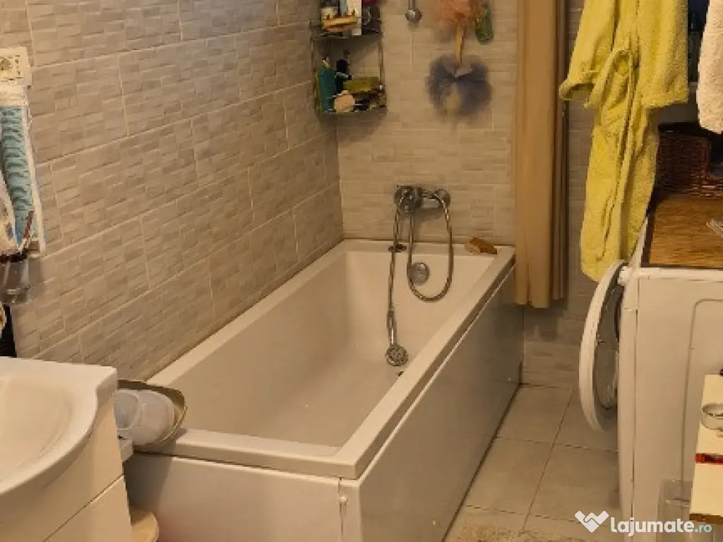 Vând apartament 2 camere Bucuresti o statie de masina de valea Oltului