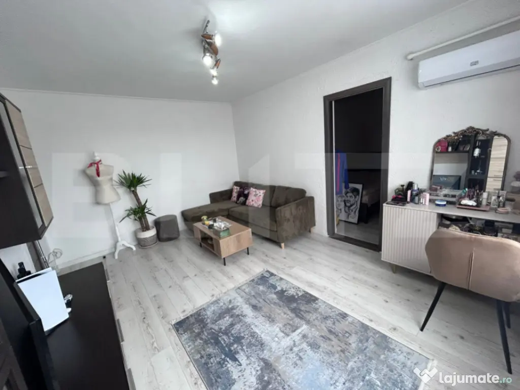 Apartament cu 2 camere, 42 mp, Craiovita Noua 