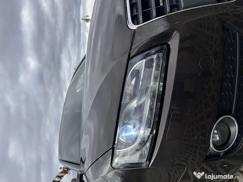 Vând Audi A5 quattro 