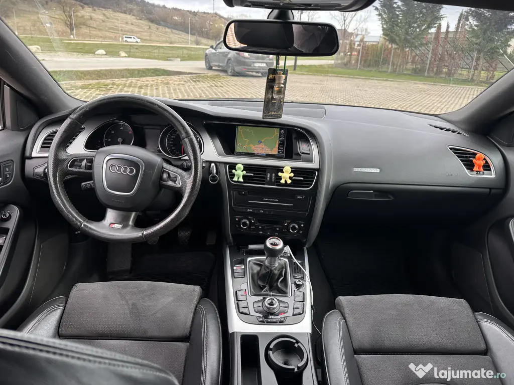Vând Audi A5 quattro 