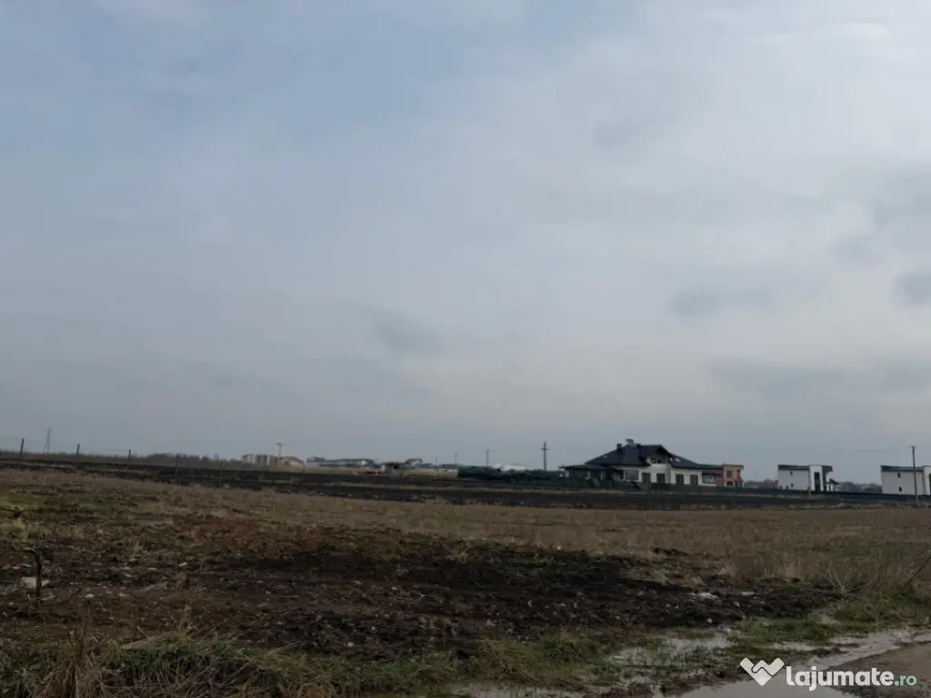 Teren intravilan, oportunitate de investitie, 5700mp, Radaut 