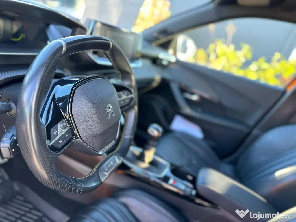 Peugeot 2008 GT Line – 2020 | 1.2i 130 CP | GARANȚIE 36 LUNI 