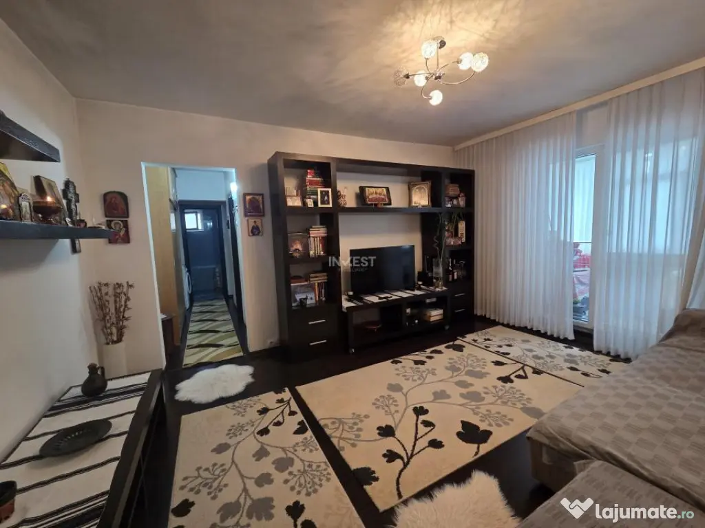 Apartament 3 camere- zona Zimbru 