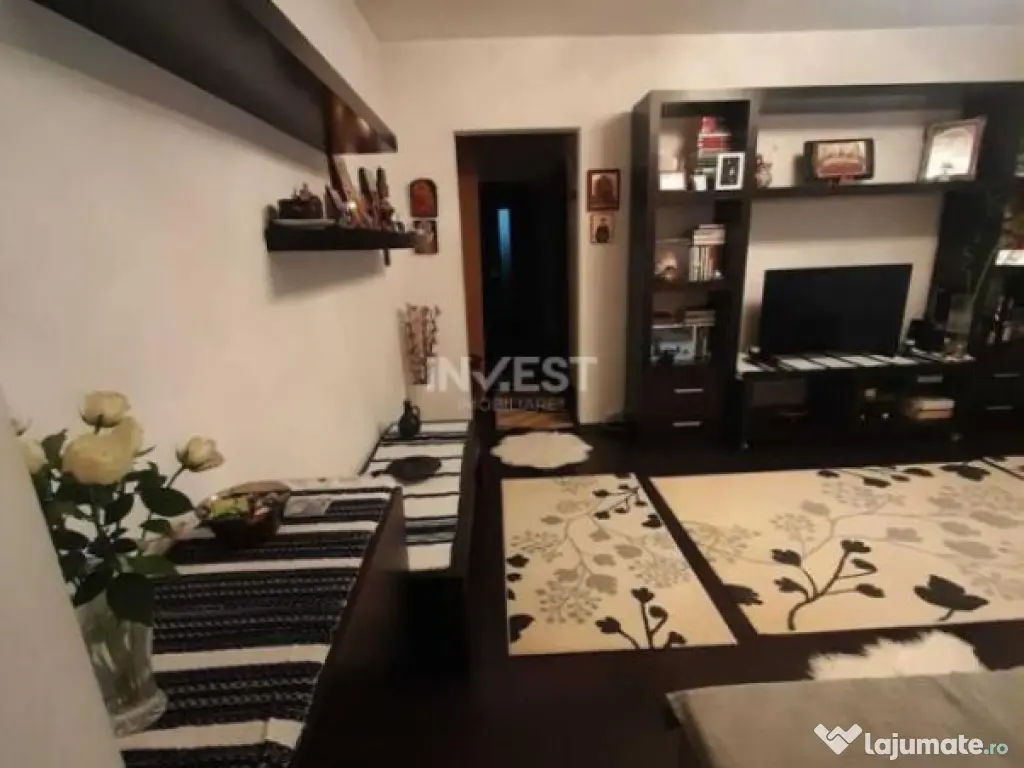 Apartament 3 camere- zona Dacia 