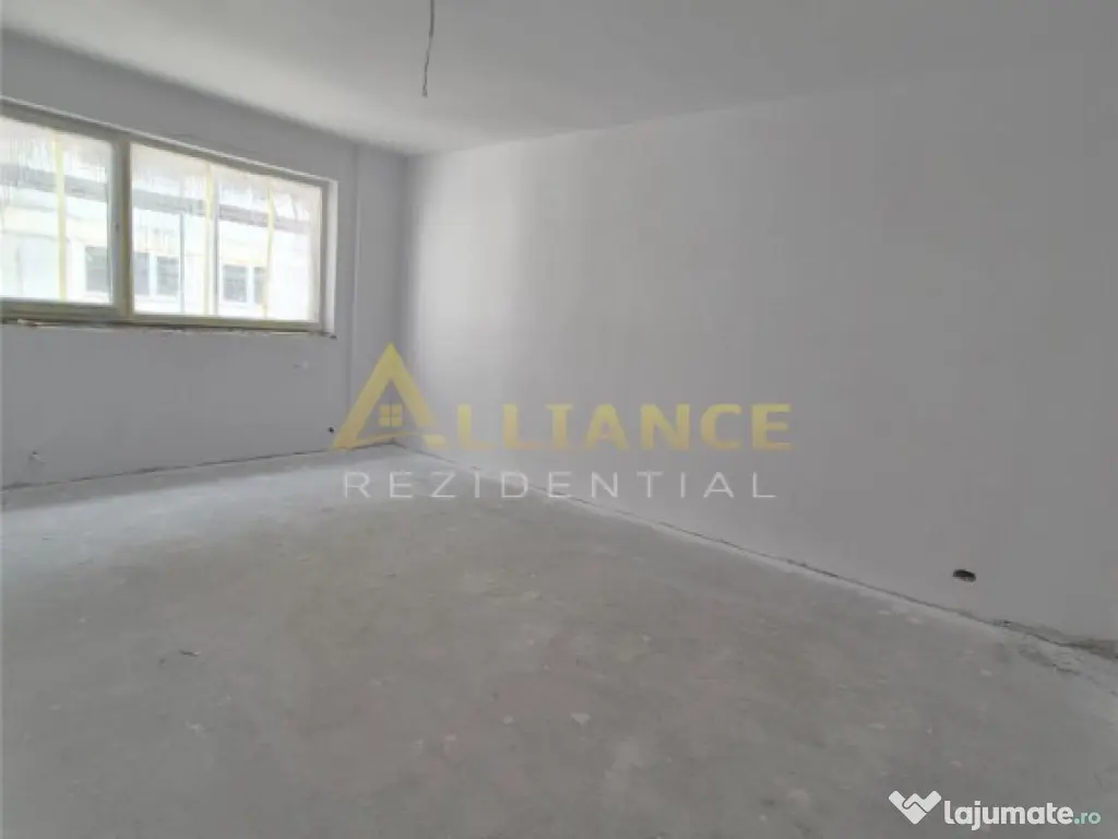 Grand Arena Mall /Ap cu 2 Cam Decomandat 