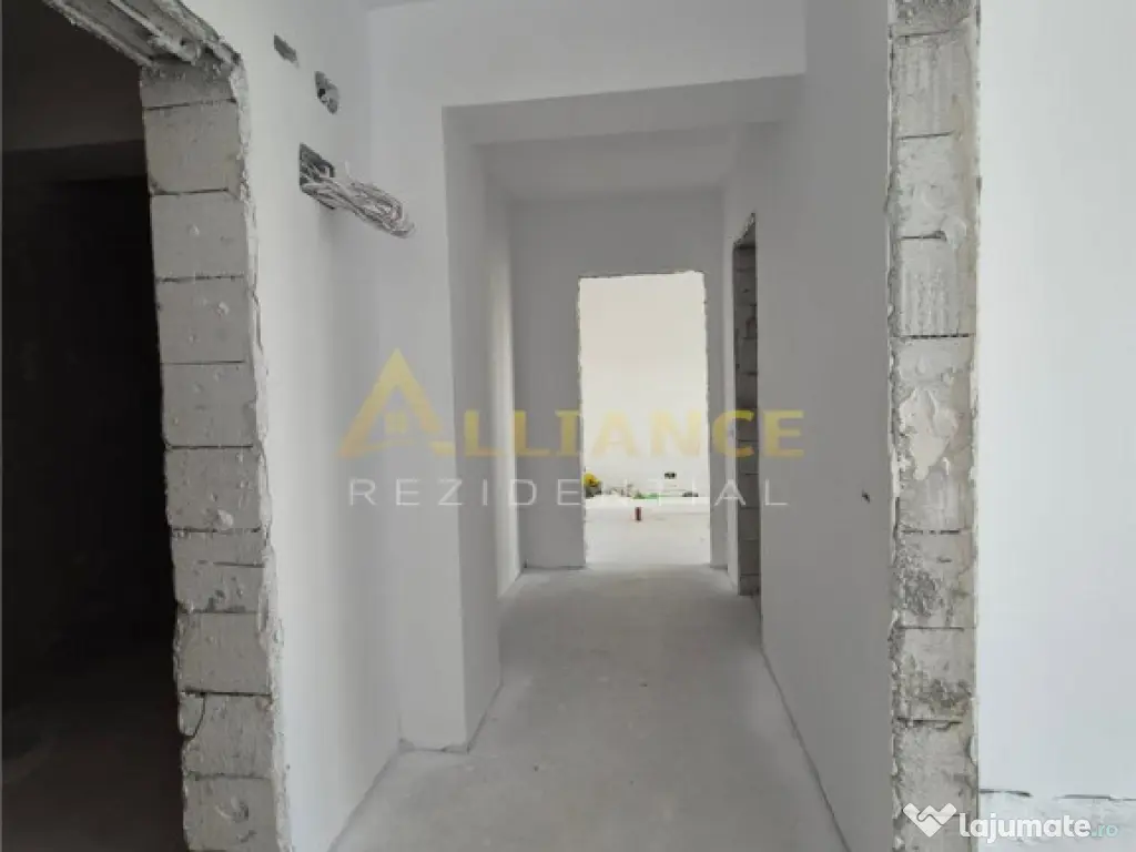 Grand Arena Mall /Ap cu 2 Cam Decomandat 