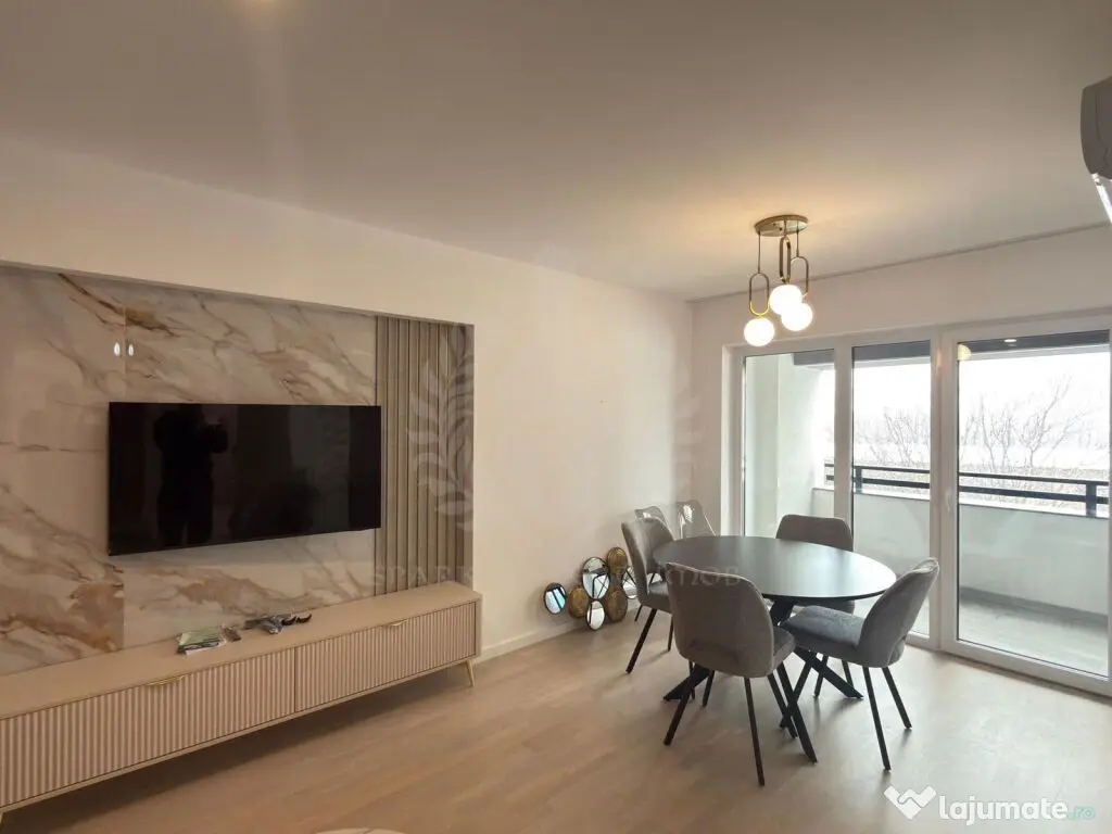 2 CAMERE //BUCEGI 12 // CENTRAL 