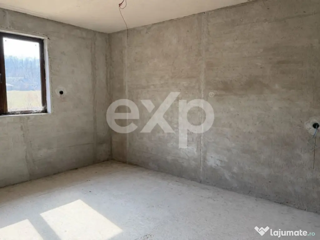 Casă / Vilă cu 3 camere de vânzare, Buhoci, jud Bacău 