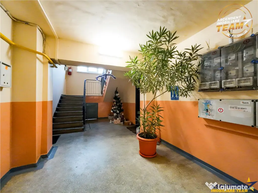 LIVE! Camin decomandat,4 camere,2 bai, conditii apreciabile, 