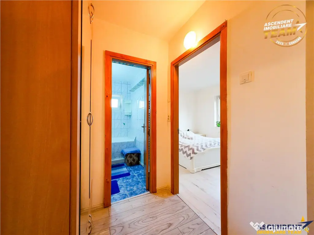 LIVE! Camin decomandat,4 camere,2 bai, conditii apreciabile, 