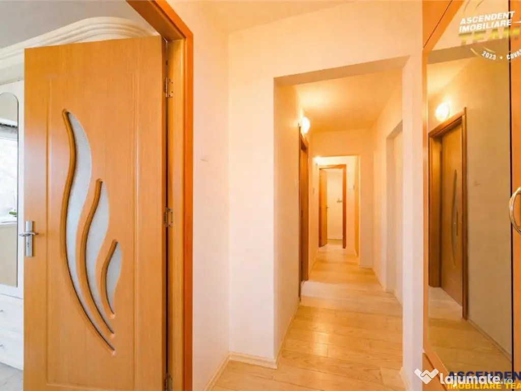 LIVE! Camin decomandat,4 camere,2 bai, conditii apreciabile, 