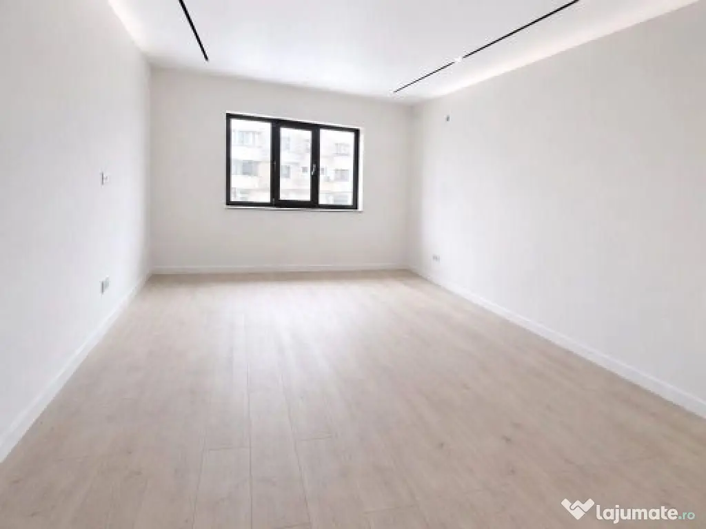 De vazare apartament cu 3 camere, Baia Comunala, 135.000 ... 