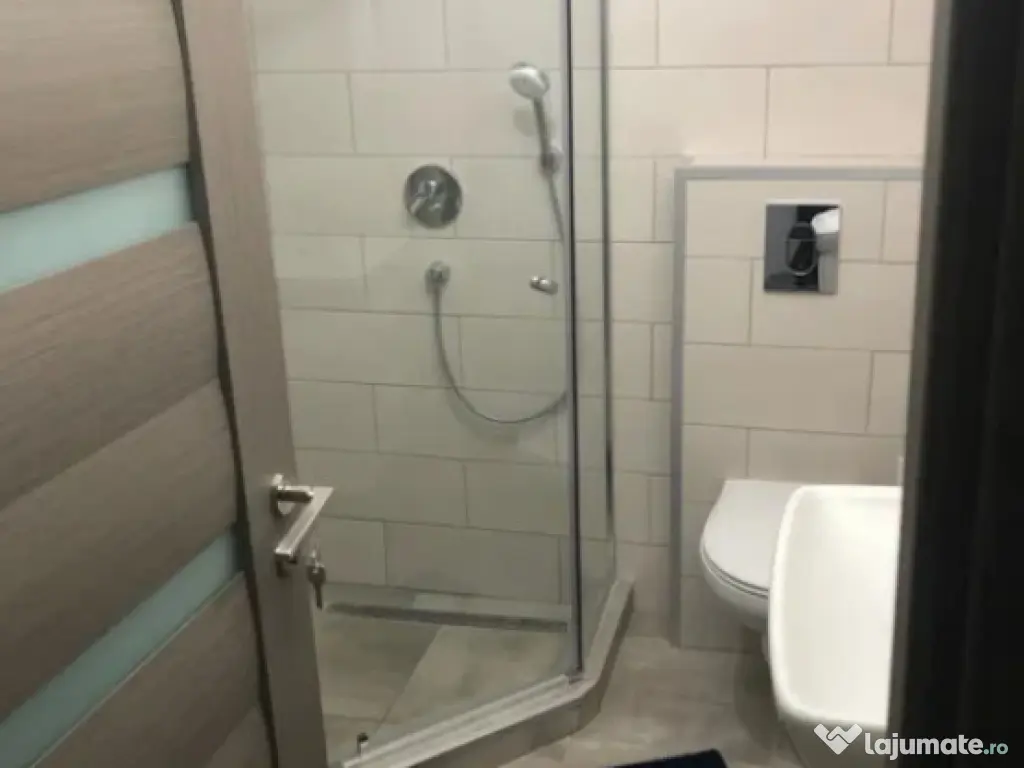 Garsoniera decomandata - zona Astra 