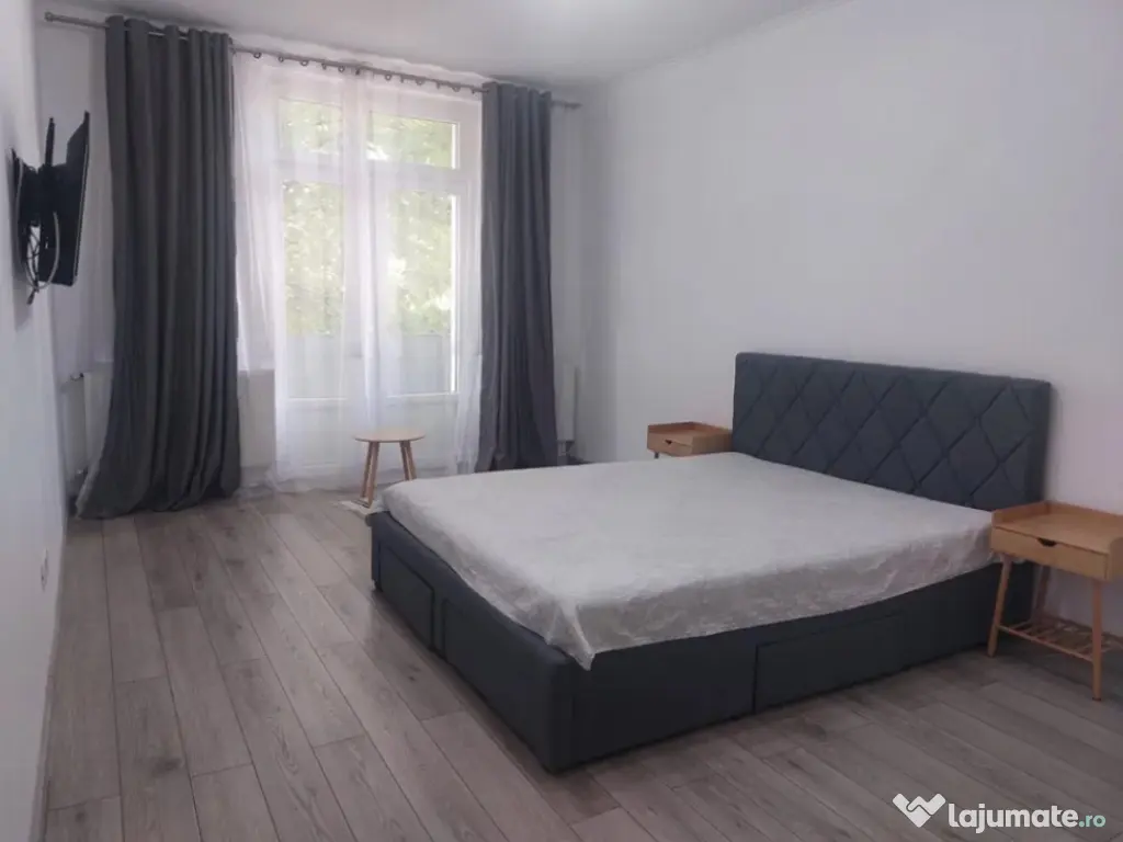 Garsoniera decomandata - zona Astra 