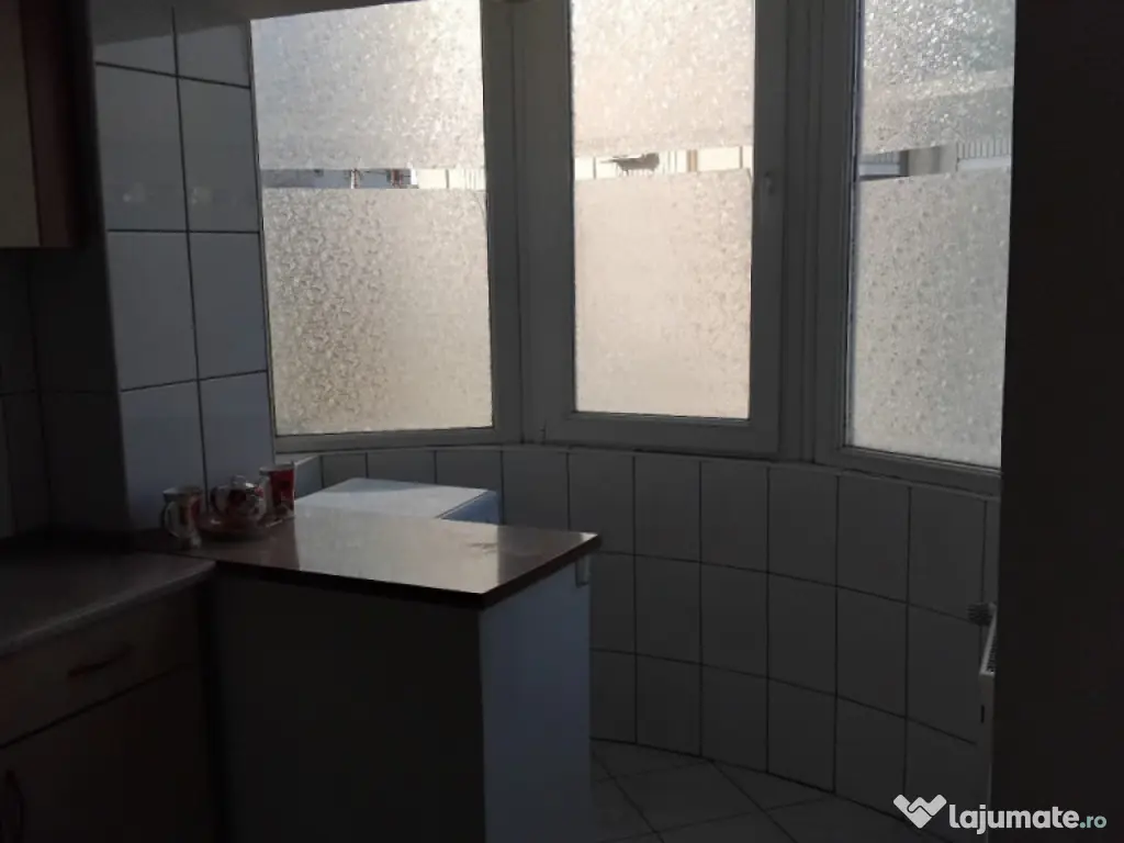 Decebal | Garsoniera | 44mp | 420 euro 