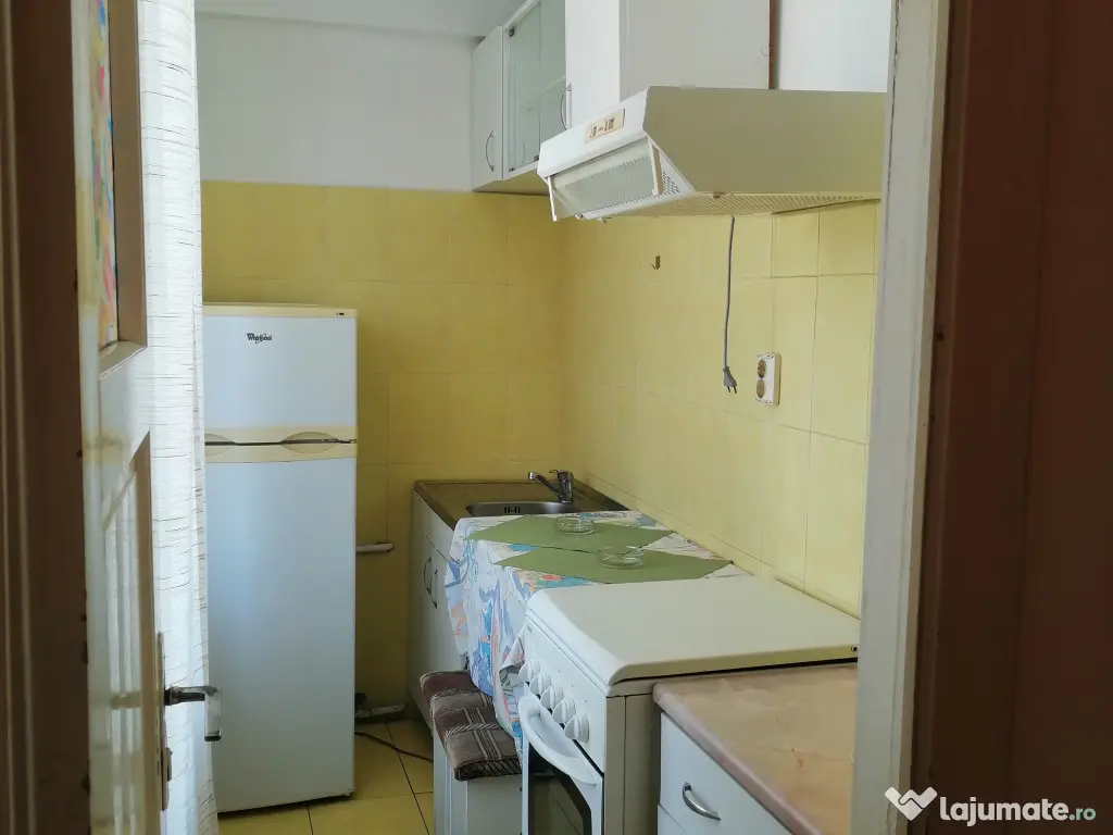 Inchiriez garsoniera ultracentral