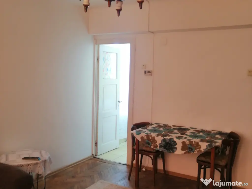 Inchiriez garsoniera ultracentral