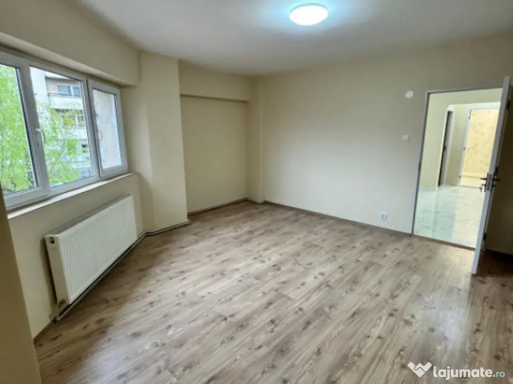 Apartament de vanzare, 47 mp, zona Central 