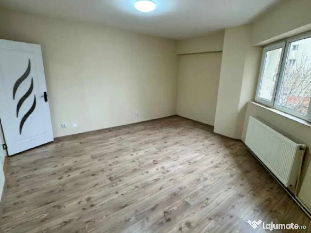 Apartament de vanzare, 47 mp, zona Central 