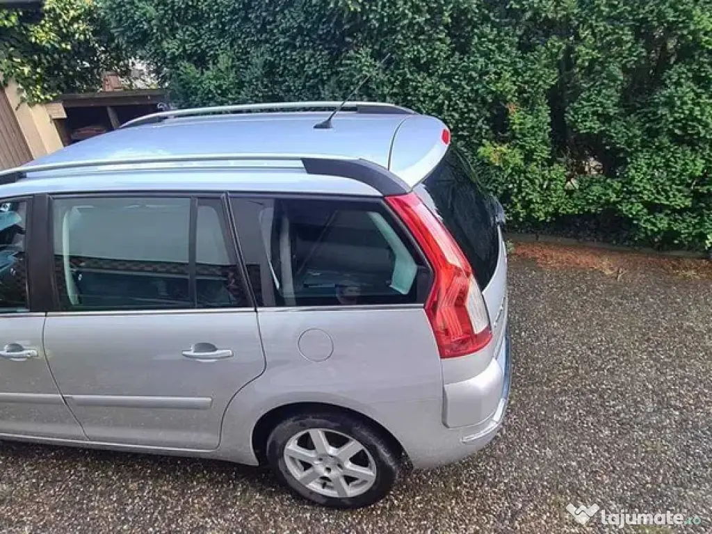 Citroën C4 Grand Picasso 2010 | 7 Locuri | 1.6 Benzină (120 CP) | Întreținută 