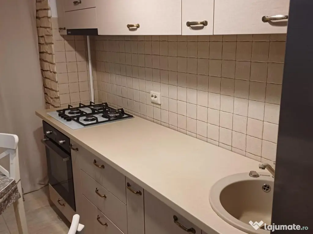 Vând garsonieră zona Nerva Traian-Timpuri Noi 