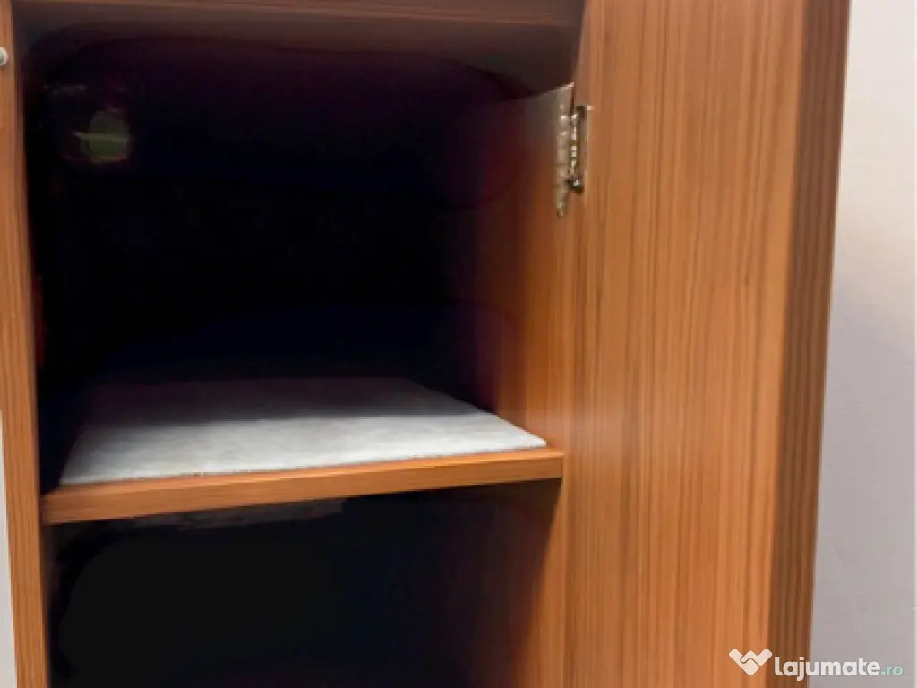 Mobila cuier dulap pal 