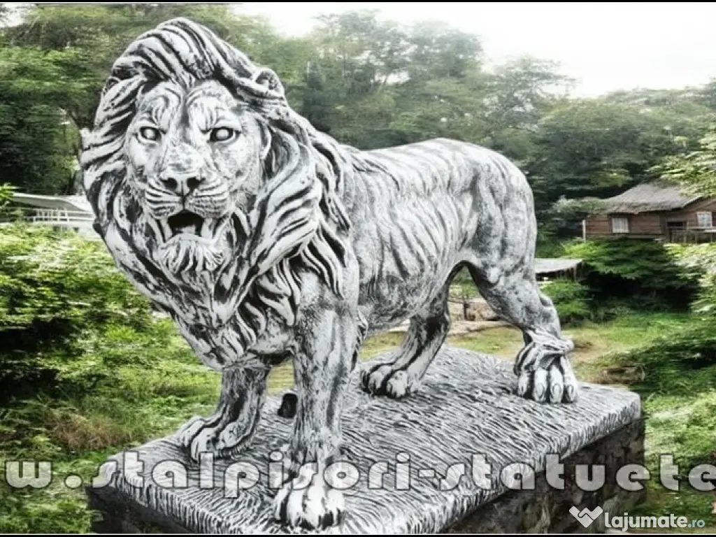 Statuetă leu mare în picioare, gri patinat, model S33.