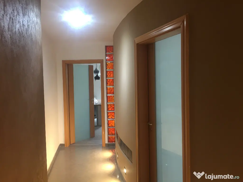 Zona Unirii vila 8 camere