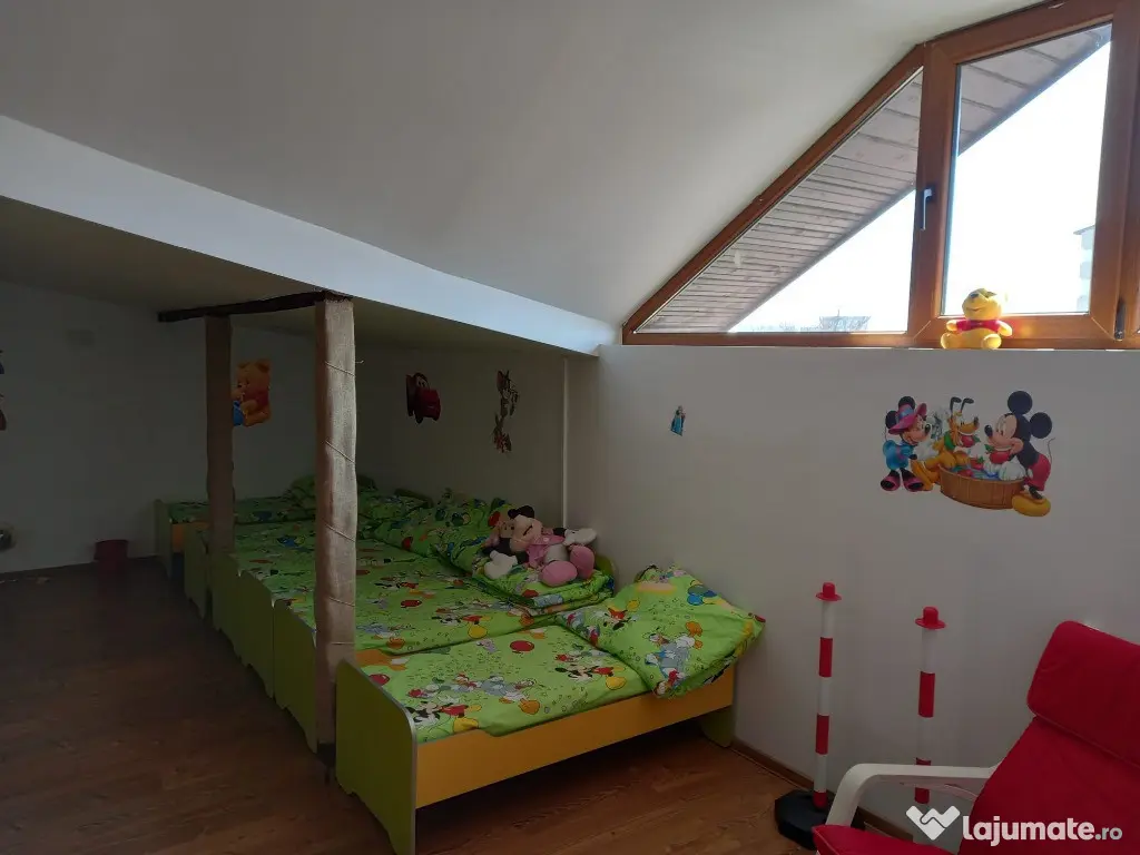 Mihai Bravu, casa spatioasa, 7 camere.