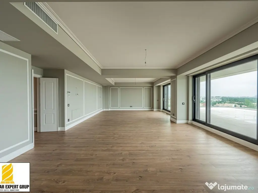 Herastrau: Penthouse 391 mp 7 Camere concept unic. 