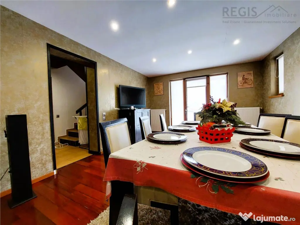 Resedinta Exclusivista Sinaia, Central