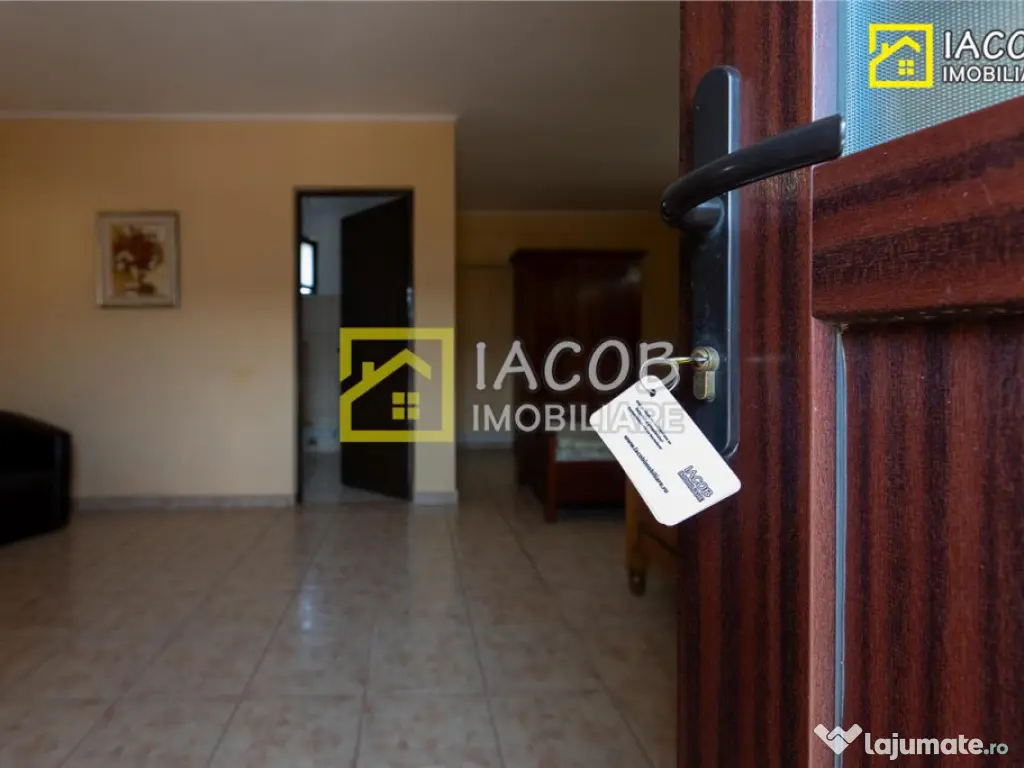 Pensiune cu 15 camere de cazare, restaurant, corpuri adminis 