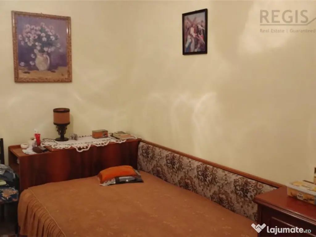 Apartament 3 camere spatios, decomandat Spiru Haret 