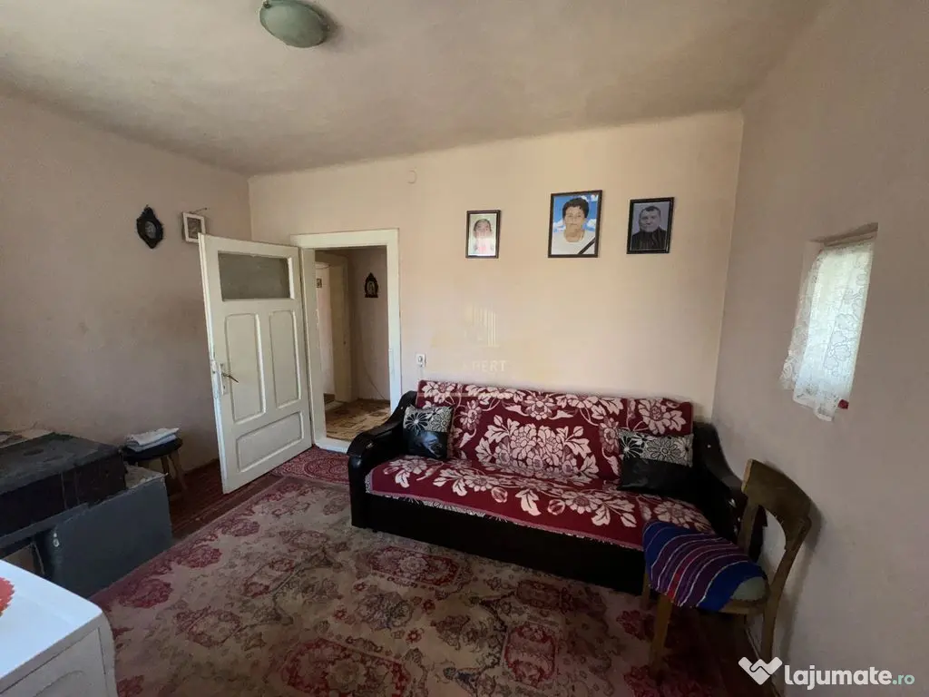 CASA 3 CAMERE+ANEXA 2 CAMERE GARAJ TEREN 2430MP BEREVOIES... 