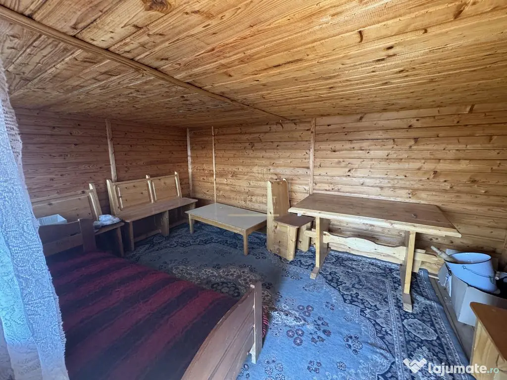 CASA 3 CAMERE+ANEXA 2 CAMERE GARAJ TEREN 2430MP BEREVOIES... 