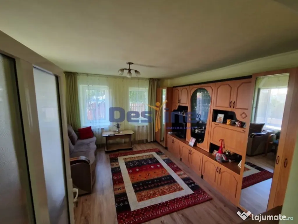 VAND CASA MOBILATA SI UTILATA + GRADINA + TEREN, DEJ 