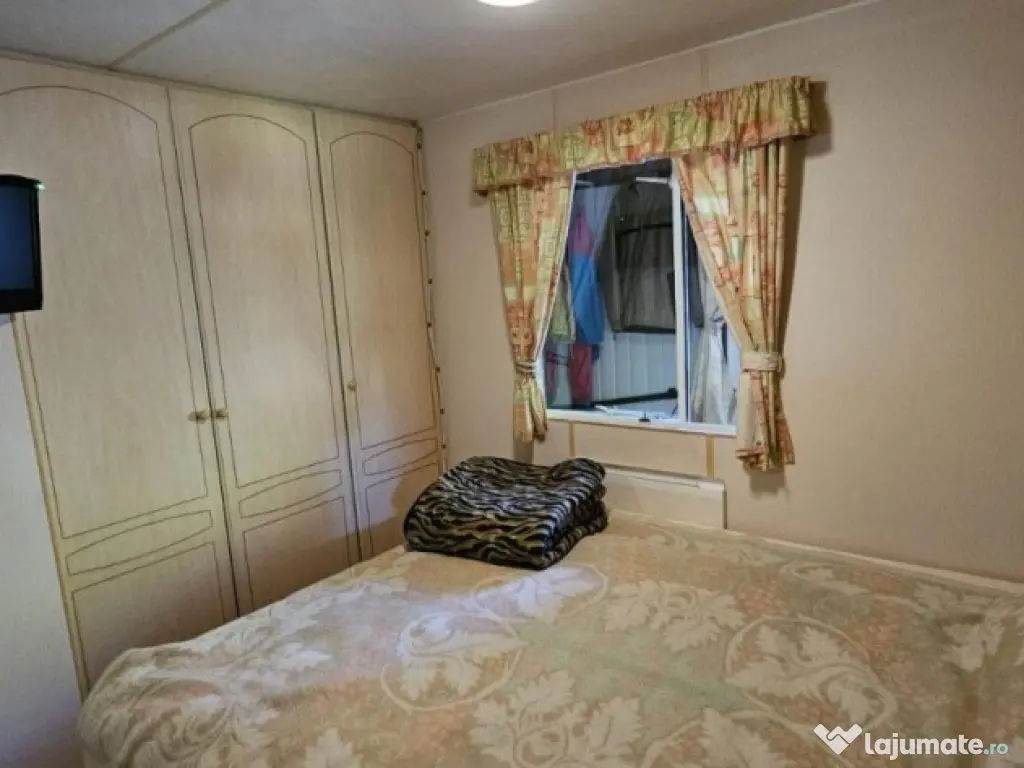 Casa de vacanta, 3 camere, teren 838 mp, 110 mp, Marisel