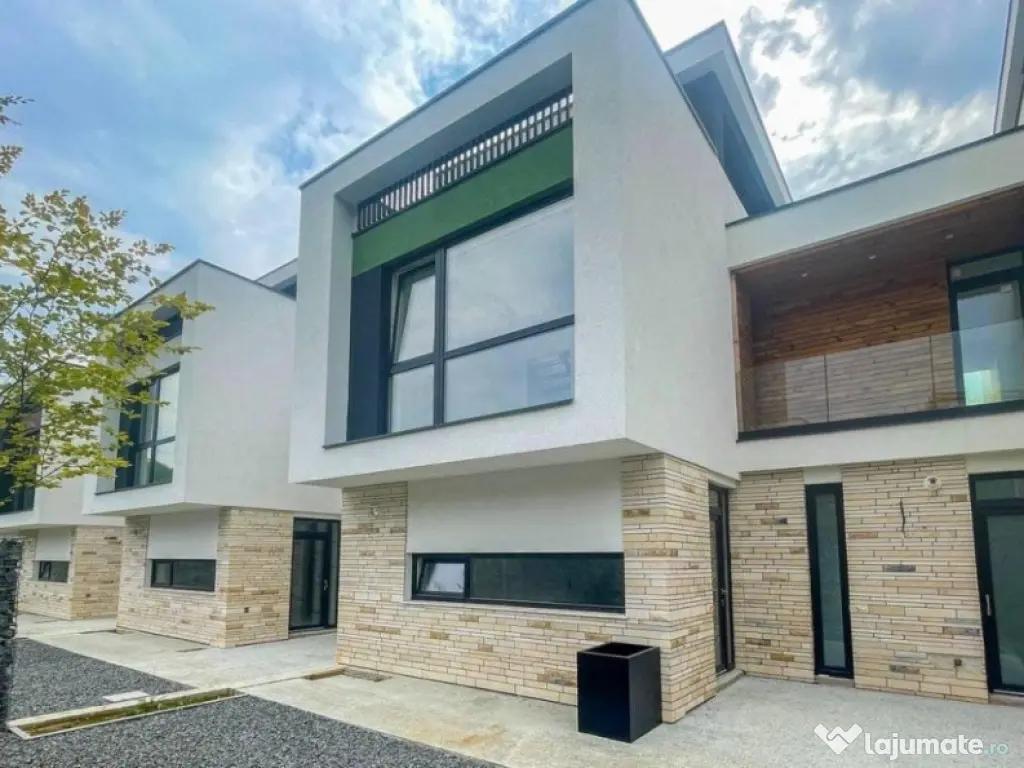 Ansamblucase lux, 4 camere, 120mp utili, panorama superba z 