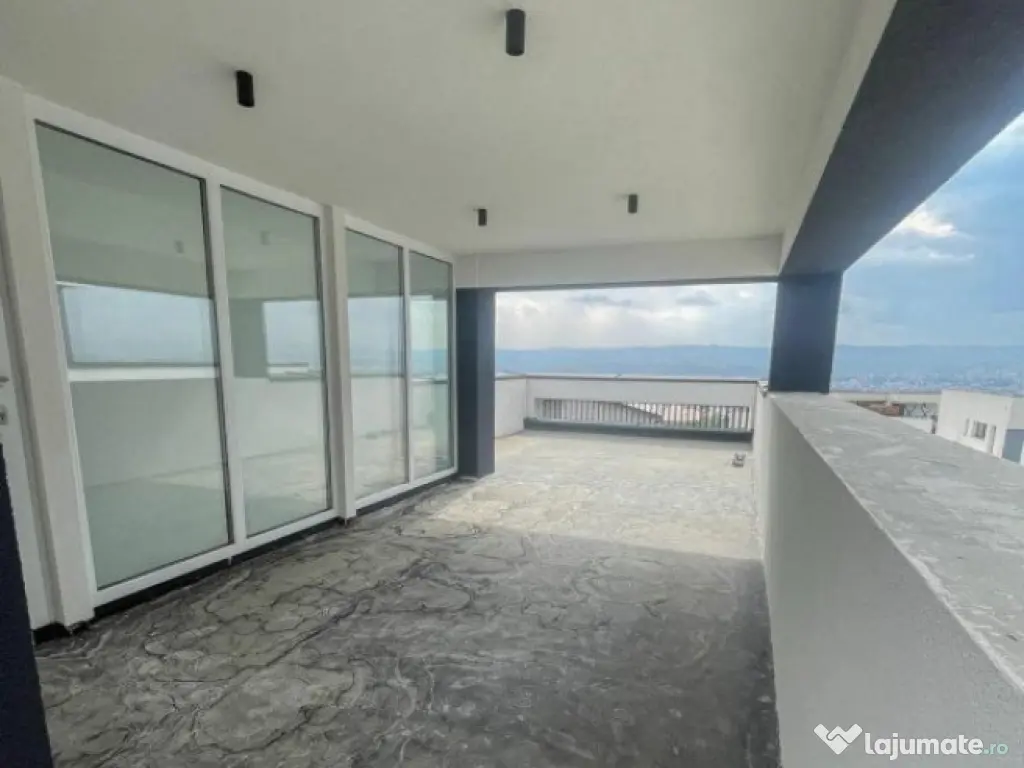 Ansamblucase lux, 4 camere, 120mp utili, panorama superba z 