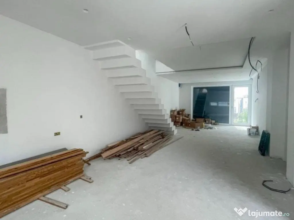 Ansamblucase lux, 4 camere, 120mp utili, panorama superba z 