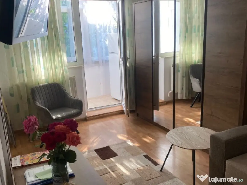 De inchiriat garsoniera Bariera Scoala 3 