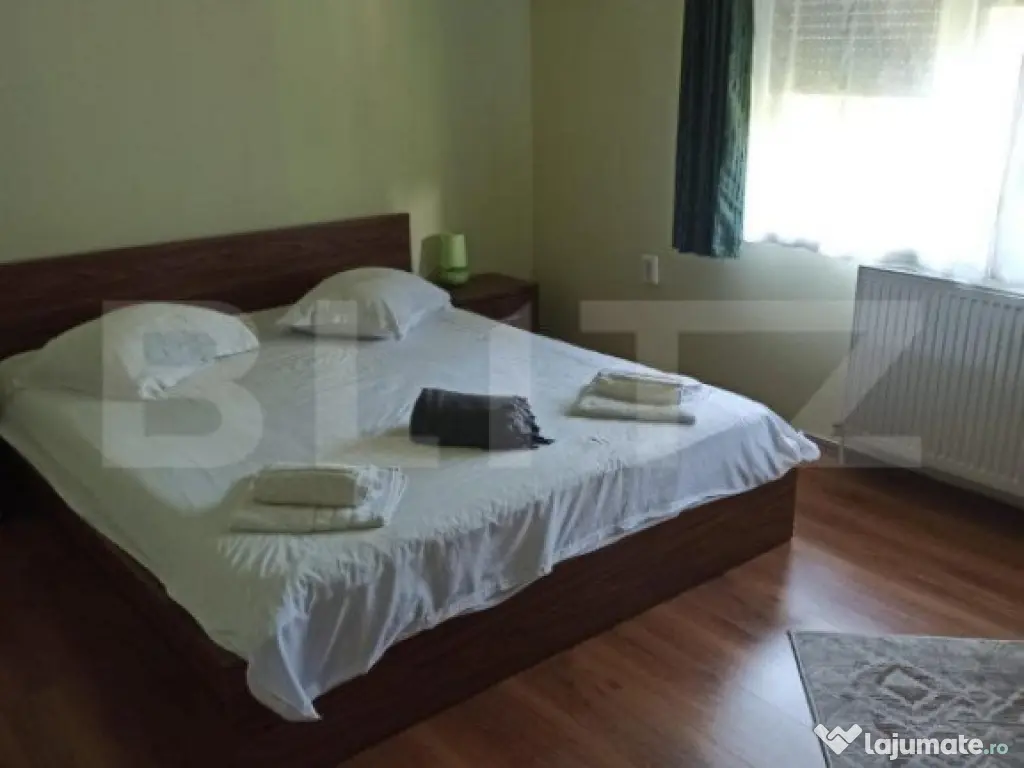 Casa tip vila 8 camere, 350mp, zona Corunca