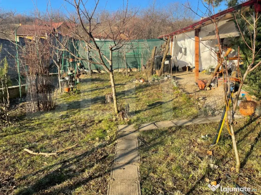 Apartament 2 camere, curte proprie, 67mp